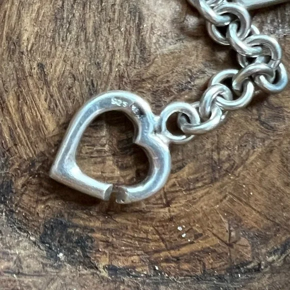 Sweet Vintage Sterling Silver Hearts Bracelet - Picture 7 of 7